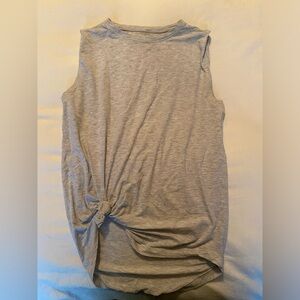 Lululemon Knotted Tank size 4 - Grey